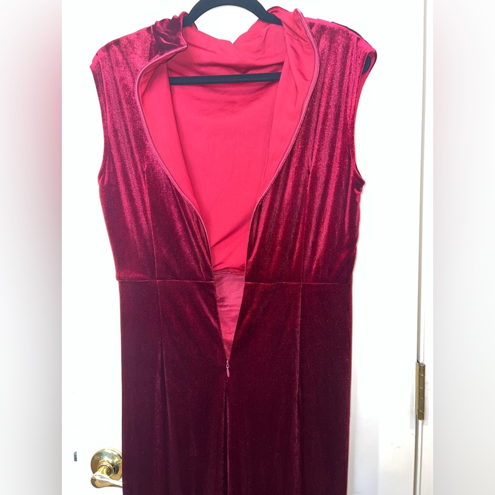 CoMMENSE Sleeveless Side Slit Velvet Mock Neck Maxi Dress NWT - Burgundy Large - Picture 11 of 11